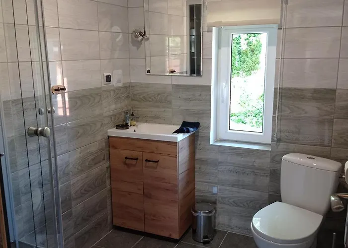 W Sadzie * רייצ'ה